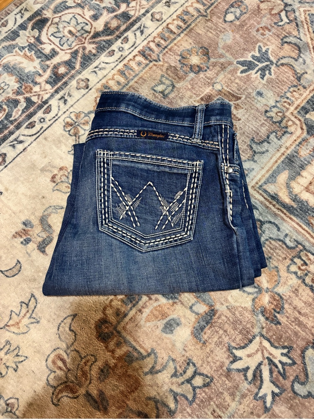Wrangler Women’s Blue Bootcut Jeans with White Contrast Stitching